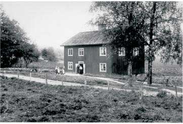 18 - Smed- och statarbostad