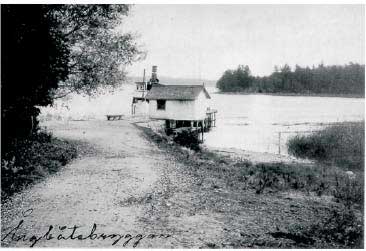 21 - &Aring;ngb&aring;tsbryggan